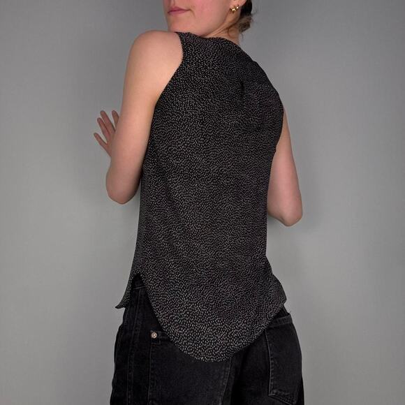 Loft Black tan dotted patterned sleeveless blouse Henley button up - size XXSP - Picture 6 of 8